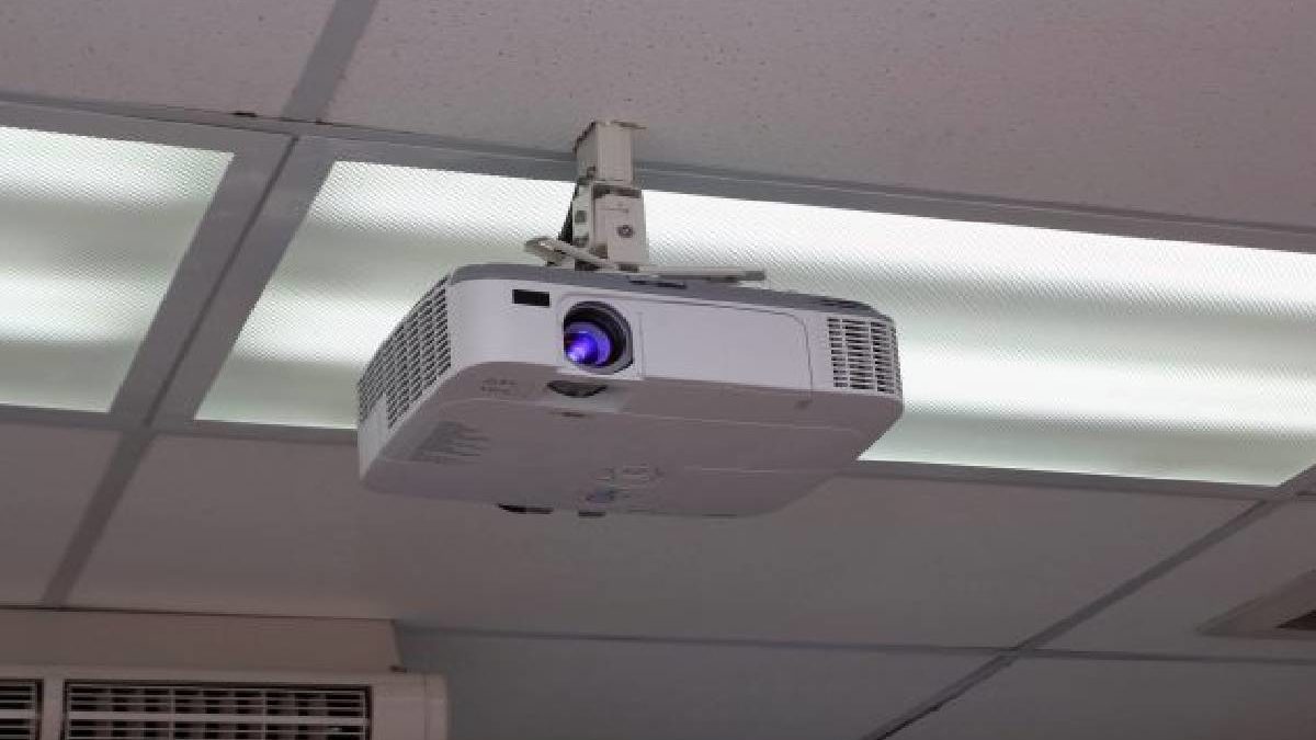 Best Projectors – Why a Projector, Recommendation, and More