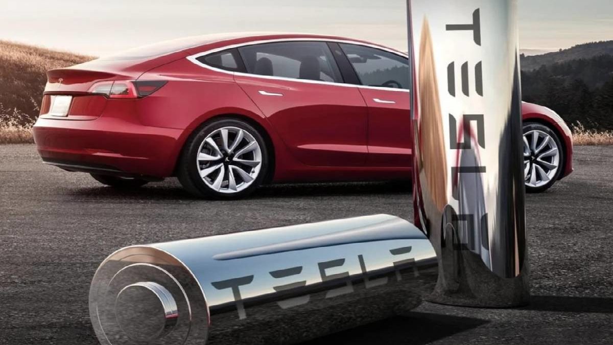 How Long does Tesla Battery Life Last? – Tesla Guarantees 70% Capacity, and More