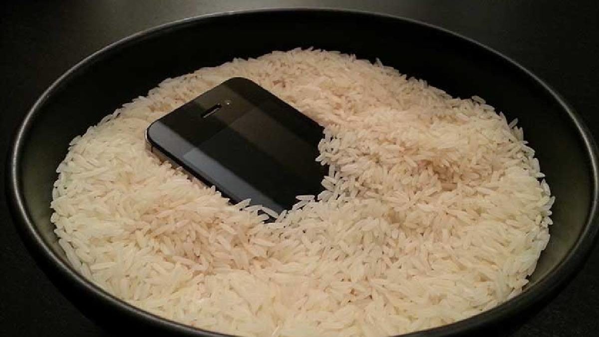 How Long to Leave Phone in Rice? – Recommendation, and More